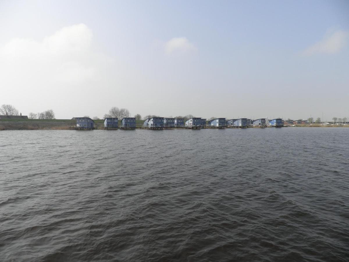 6 Pers. Waterfront Home Seeblick, Equipped Stilt House On The Water Anjum Exterior foto